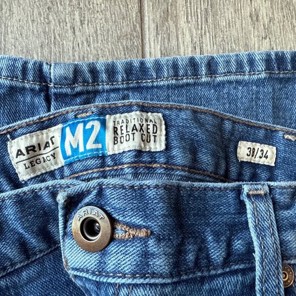 Ariat Jeans Mens 38x34 Blue M2 Relaxed Boot Workwear Medium Wash Denim Everyday - Picture 2 of 4